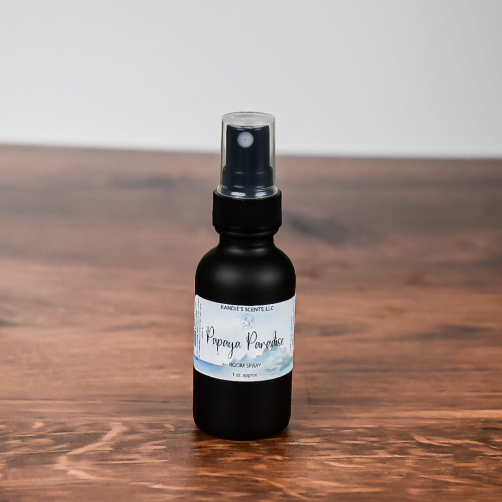 Papaya Paradise room spray with tropical fruit and coconut scent