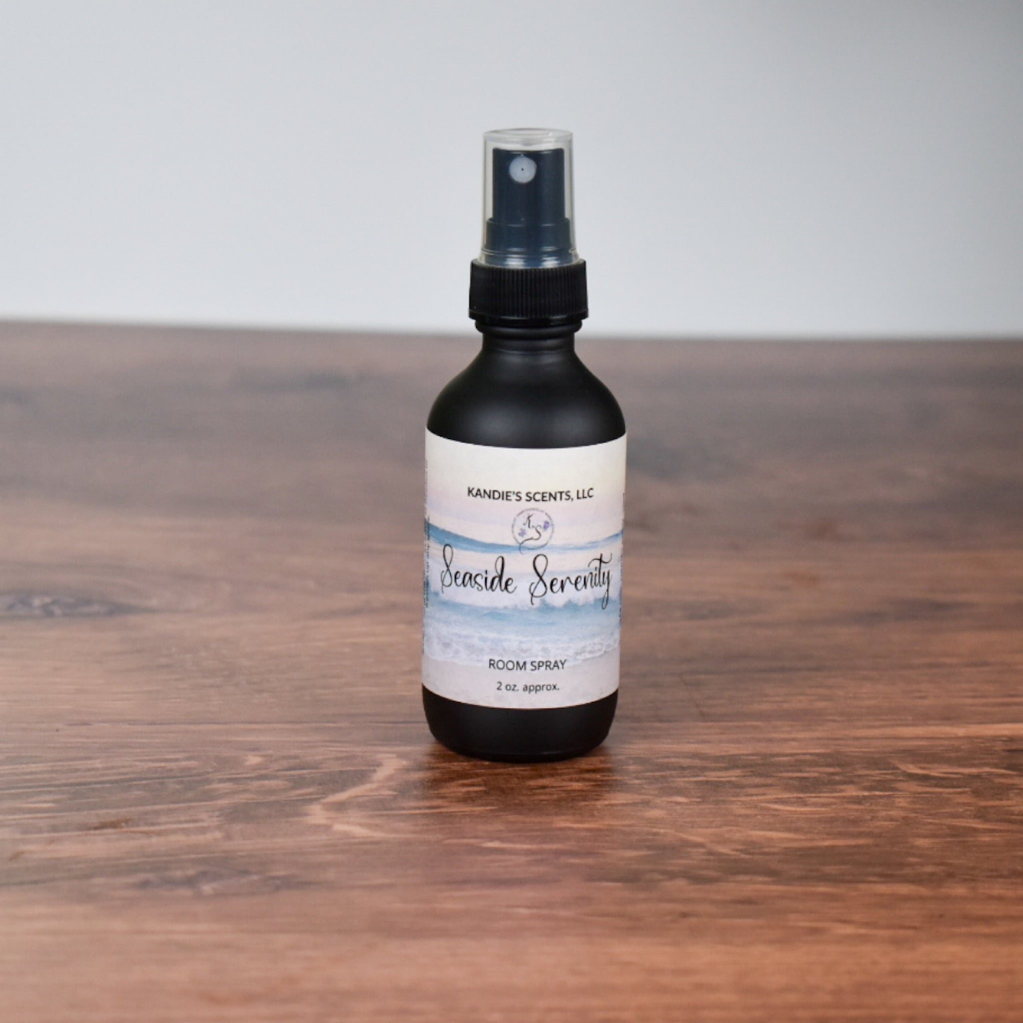 Fresh coastal mist with vanilla and white musk base notes