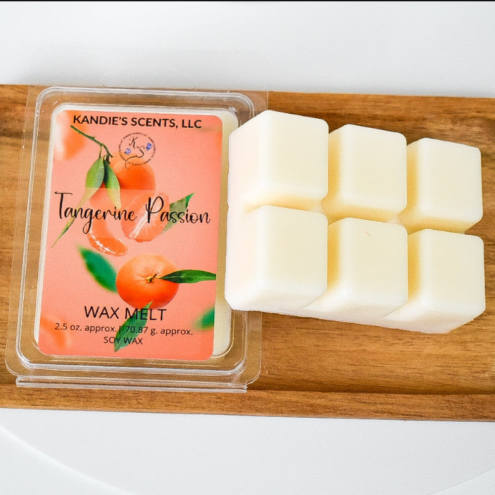 Flameless wax melts with bright citrus and warm tonka notes