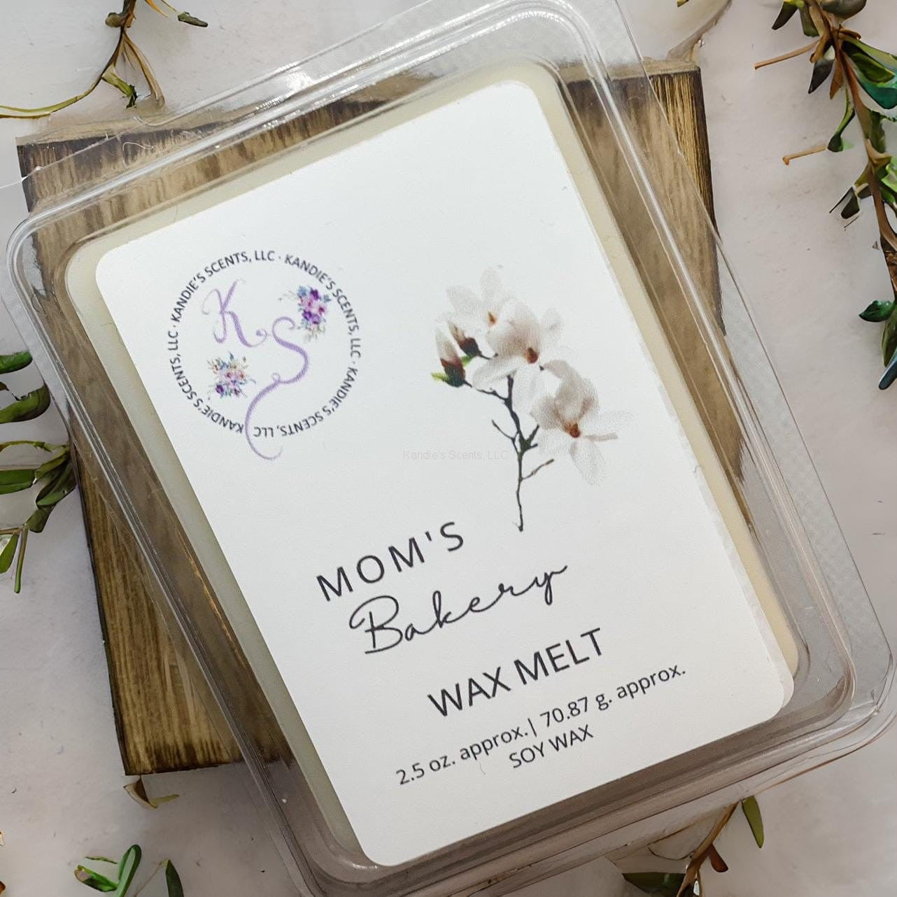 2.5 oz soy wax melts with sweet bakery fragrance