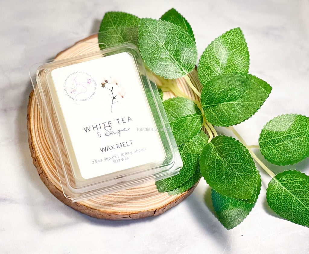 Flameless wax melts with fresh tea, citrus, and soft musk notes