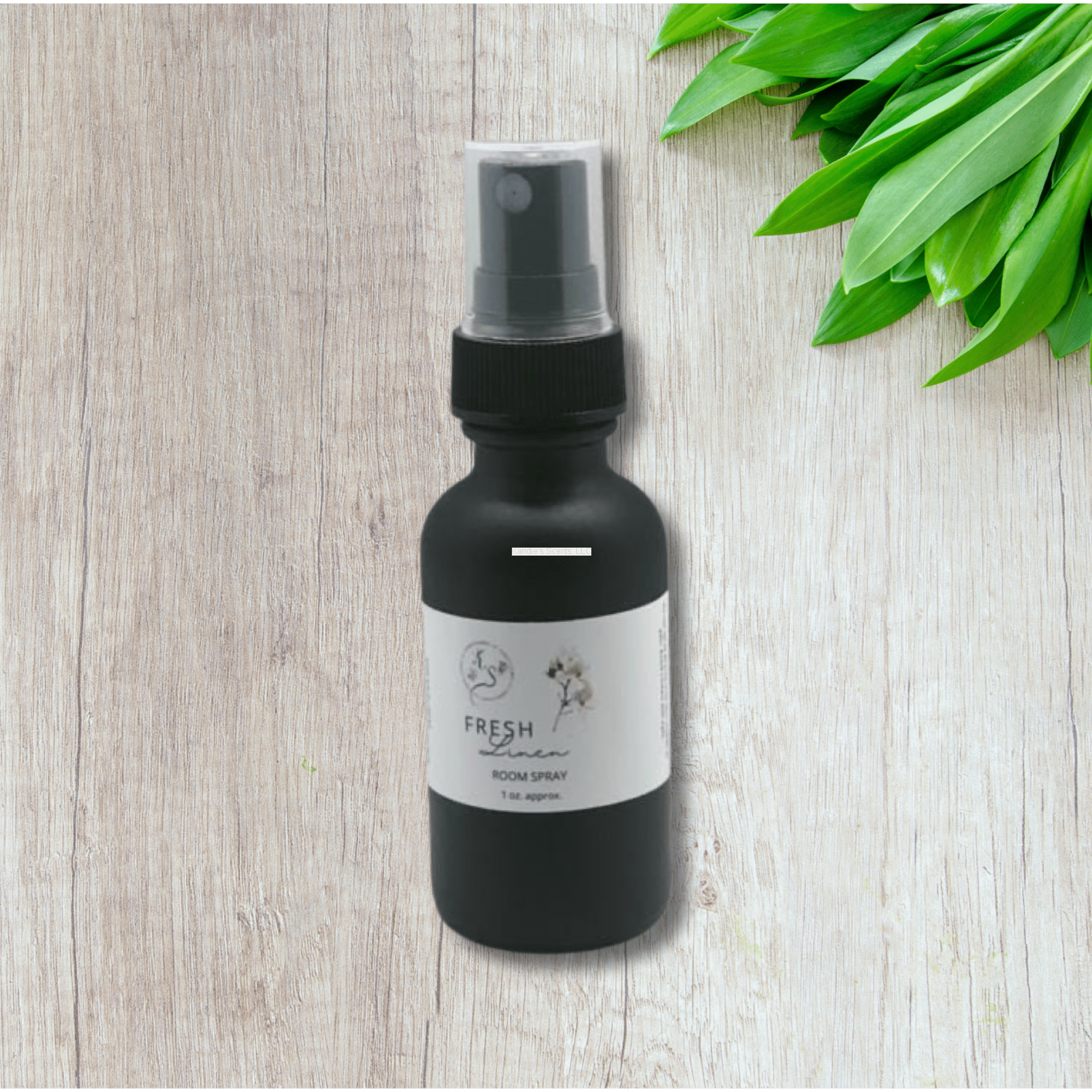 Room spray in clean scent with ozone, green floral, and musk