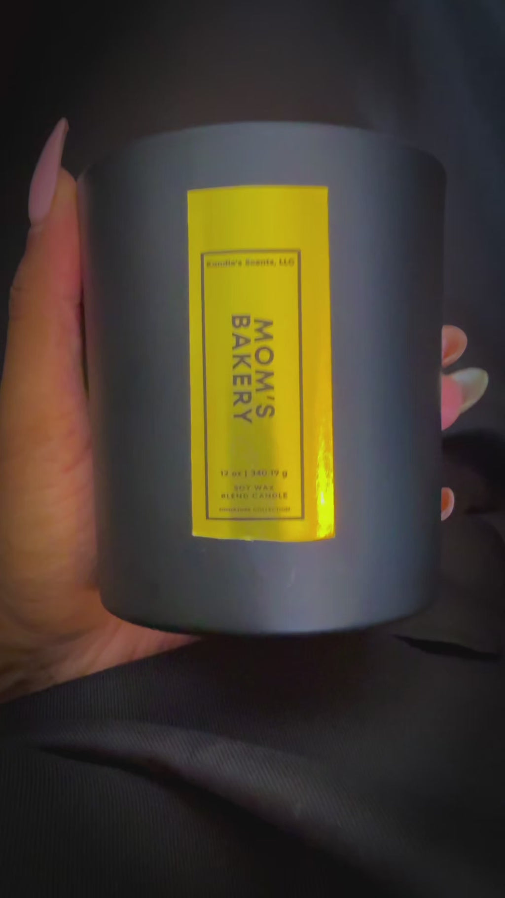 Mom's Bakery 12 oz candle jar video